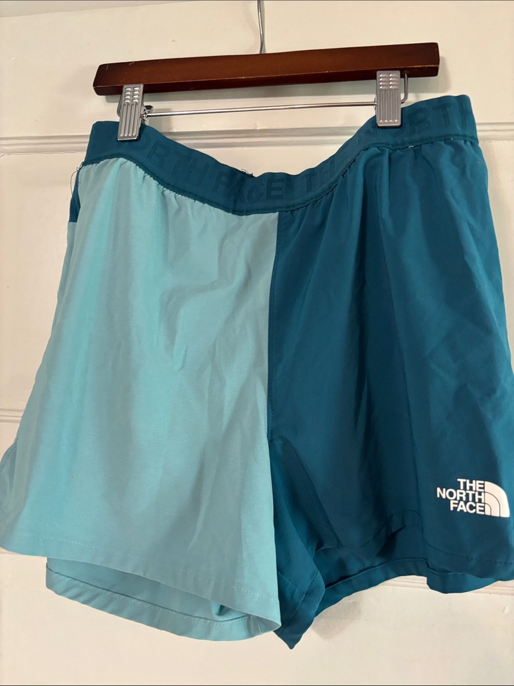 The North Face Women's Two-Tone Teal Athletic Shorts